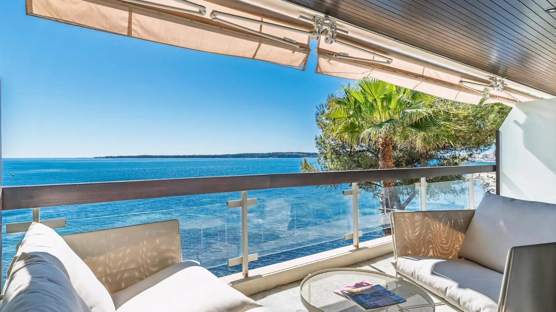 Adriana By Terry'S Homes Waterfront Seaview Beach Cannes