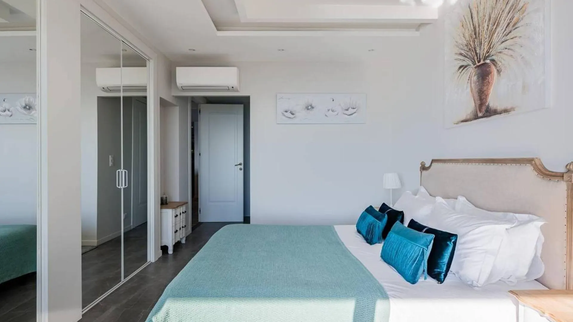 Adriana By Terry'S Homes Waterfront Seaview Beach Cannes France